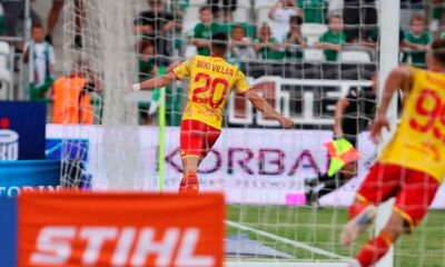 El-español-Miki-Villar-anota-su-primer-gol-con-el-Jagiellonia