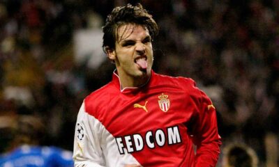 fernando-morientes-celebra-uno-de-sus-goles-con-el-as-monaco