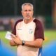El-español-Manolo-Márquez-durante-un-entrenamiento-de-la-selección-de-fútbol-de-India