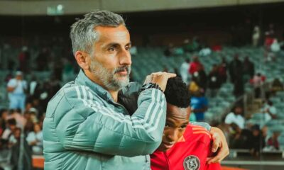 jose-riveiro-durante-un-partido-de-orlando-pirates