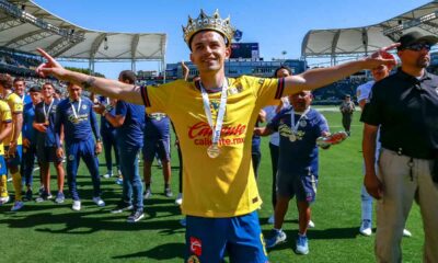 alvaro-fidalgo-celebra-uno-de-sus-exitos-con-club-america