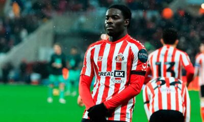 Eliezer-Mayenda-celebra-uno-de-sus-goles-con-el-Sunderland