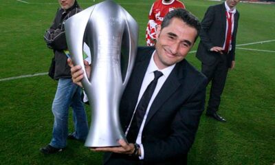 ERNESTO-VALVERDE-CELEBRA-UNA-DE-LAS-LIGAS-CONQUISTADAS-CON-OPLYMPIACOS
