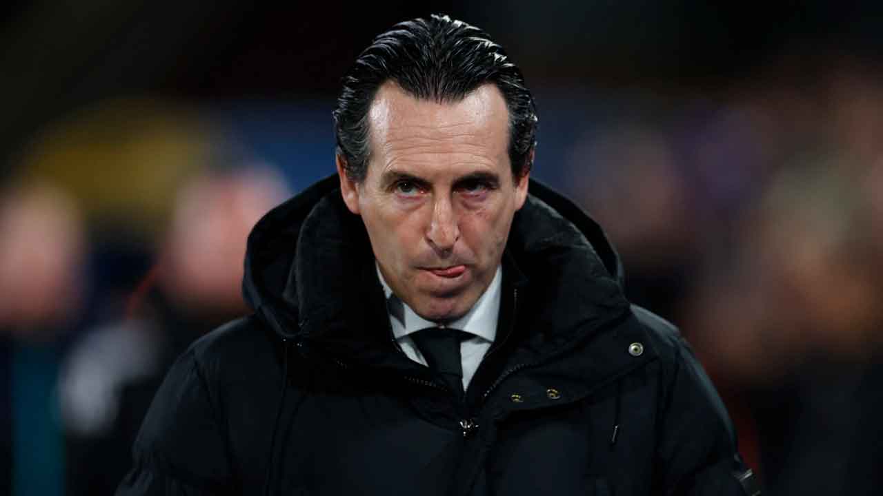 unai-emery-durante-un-partido-con-el-aston-villa