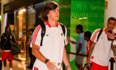 Álvaro-Carreras-viaja-a-Estados-Unidos-con-el-Benfica-para-disputar-el-Mundial-de-Clubes