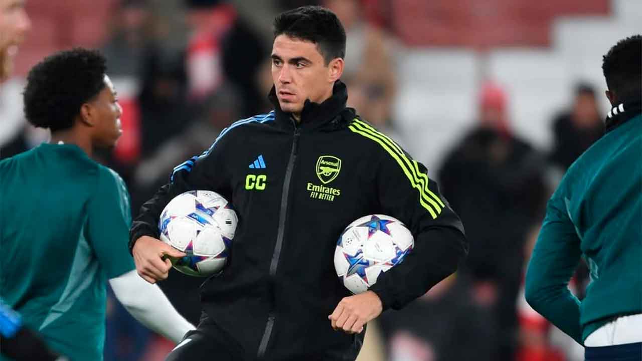 Carlos-Cuesta,-durante-un-partido-del-Arsenal-en-Champions-League