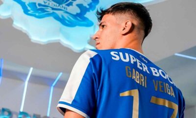 El-español-Gabri-Veiga-durante-su-presentación-con-el-Oporto