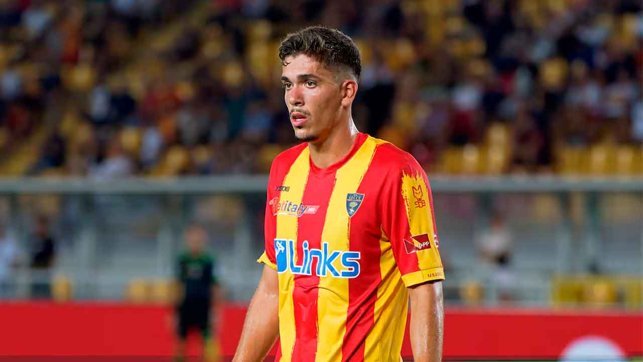 El-español-Joan-González-durante-su-etapa-como-jugador-del-Lecce