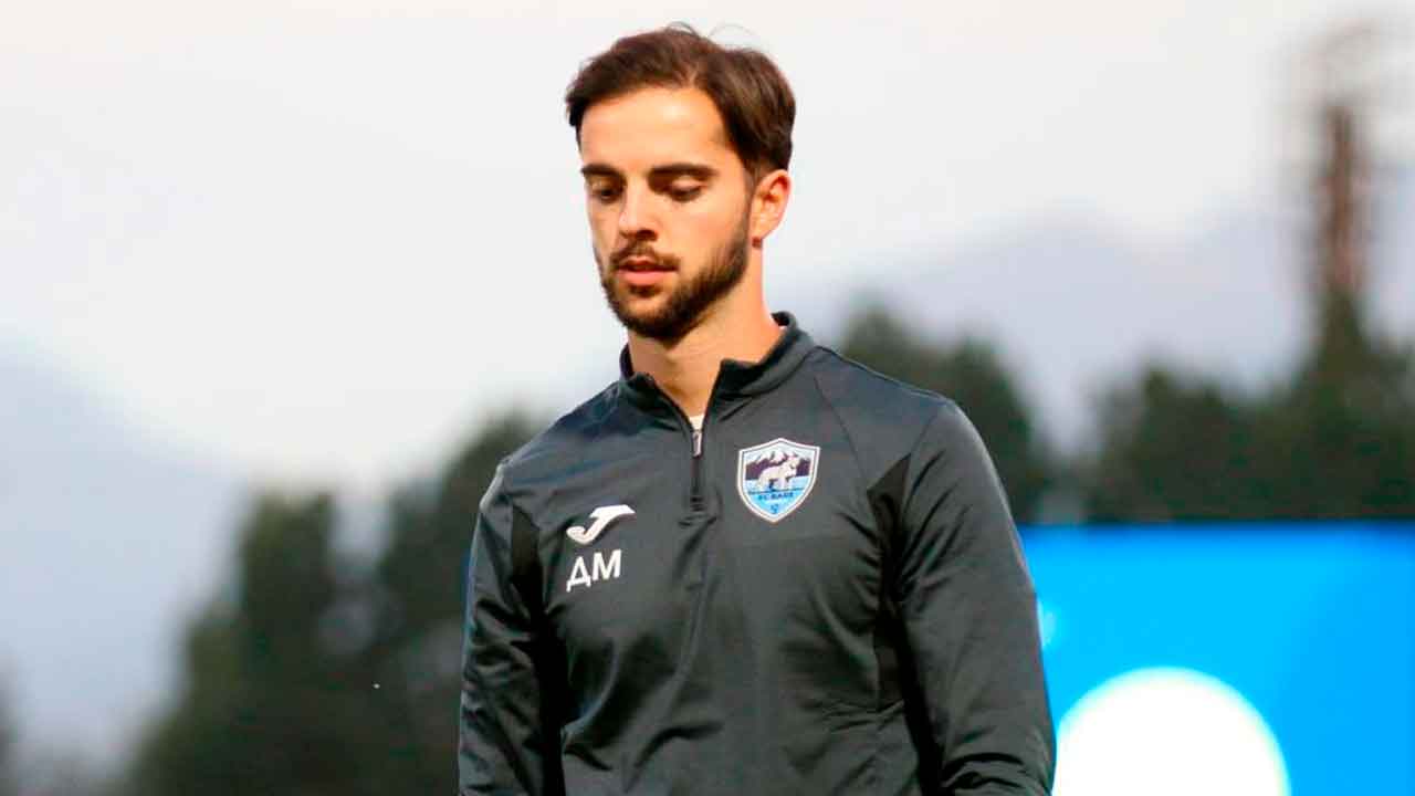 El-español-David-Monteagudo-durante-un-entrenamiento-del-FC-Bars