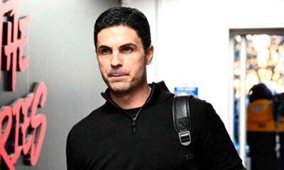 Mikel-Arteta-llega-al-estadio-antes-de-un-partido-del-Arsenal