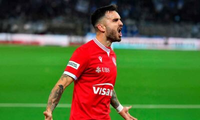 El-español-Genís-Montolio-celebra-uno-de-los-triunfos-del-Thun-en-la-Superliga-suiza