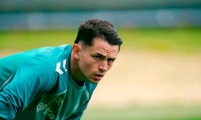 Álvaro-Fidalgo-durante-un-entrenamiento-con-el-Betis