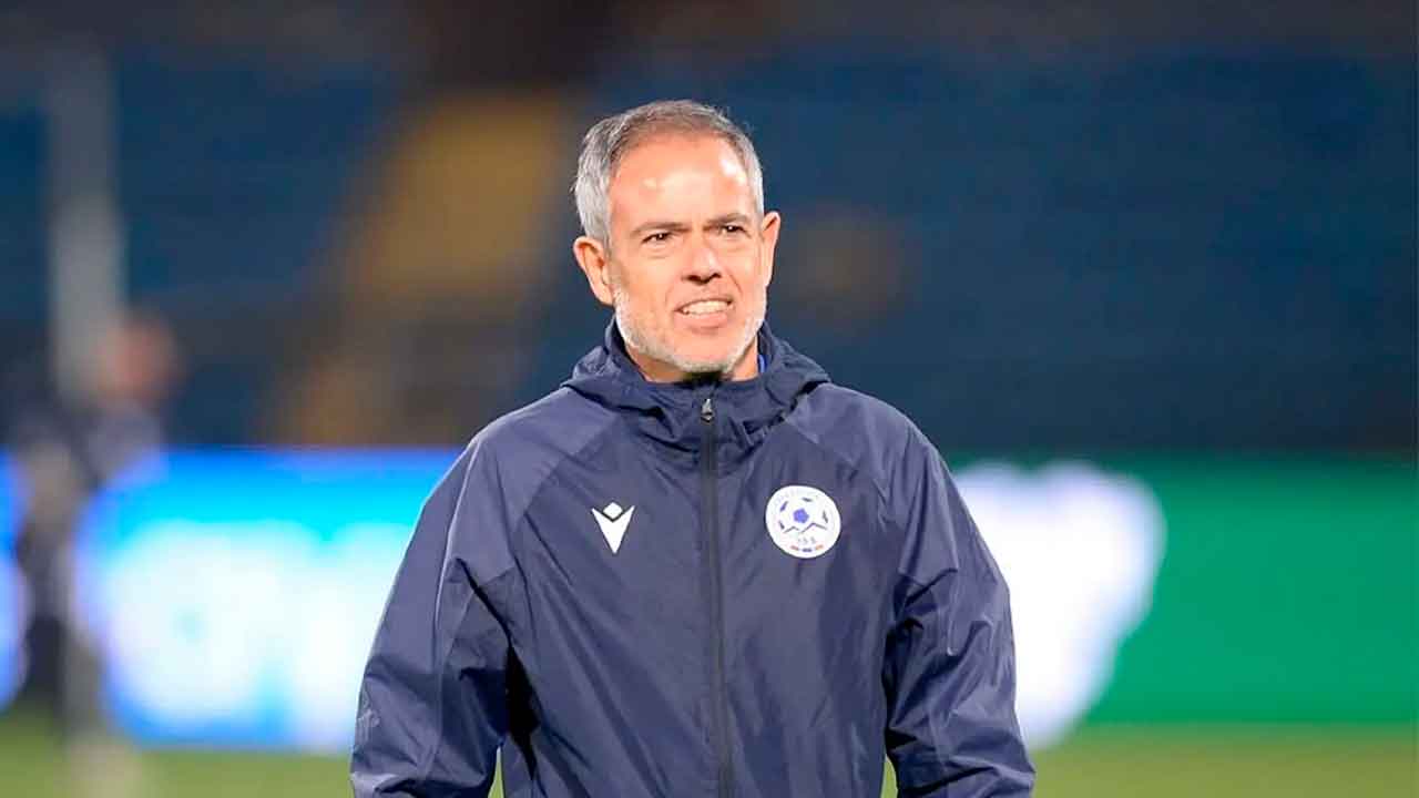 Javier-Miñano-durante-su-etapa-en-la-selección-de-Armenia