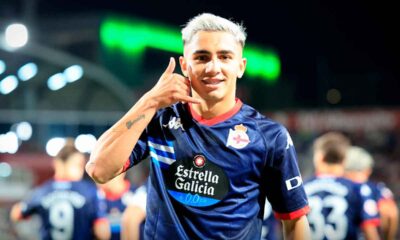 Yeremay-Hernández-celebra-uno-de-sus-goles-con-el-Deportivo-de-La-Coruña