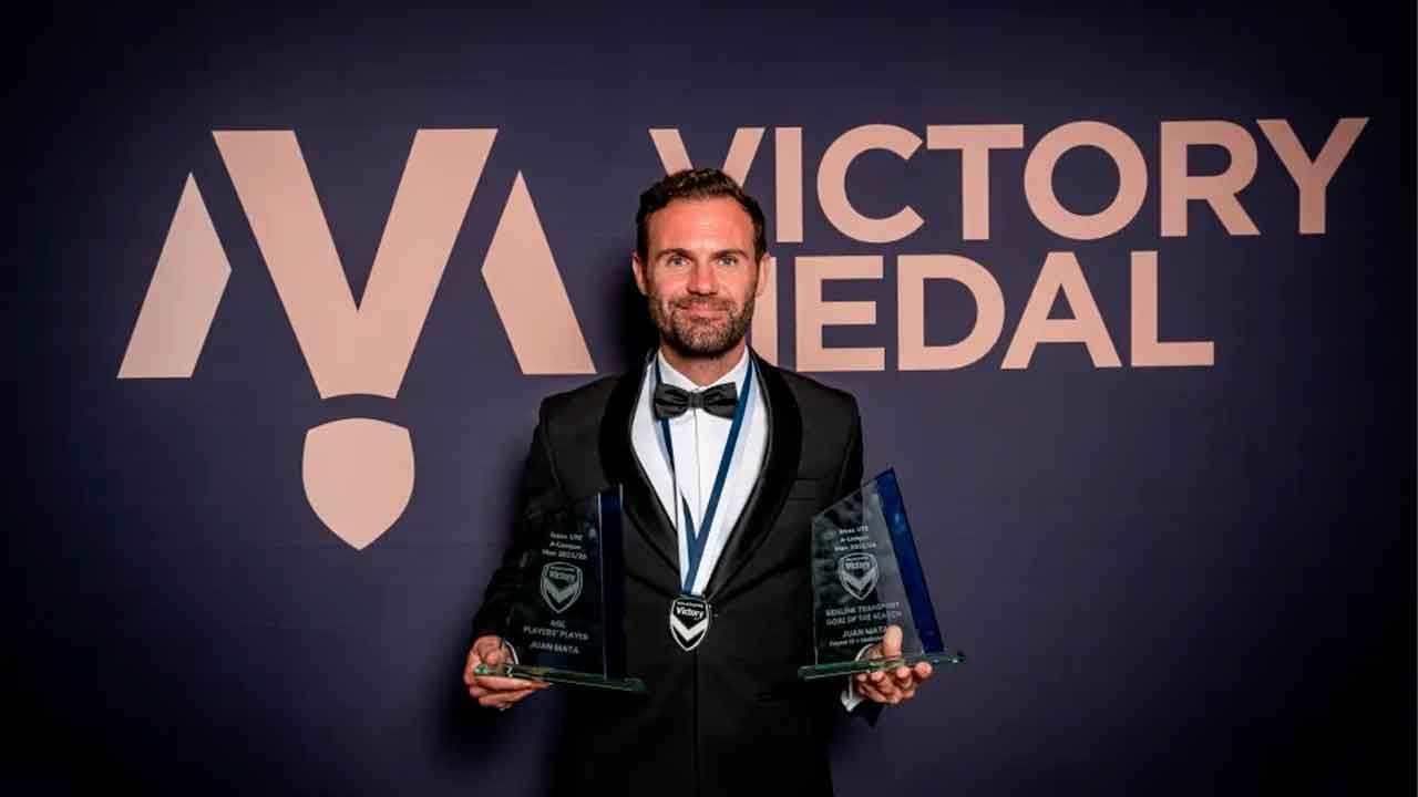 Juan-Mata-lidera-la-gala-del-Melbourne-Victory-y-corona-su-temporada-con-el-máximo-galardón