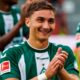 Chuki-celebra-una-de-sus-victorias-con-el-Werder-Bremen