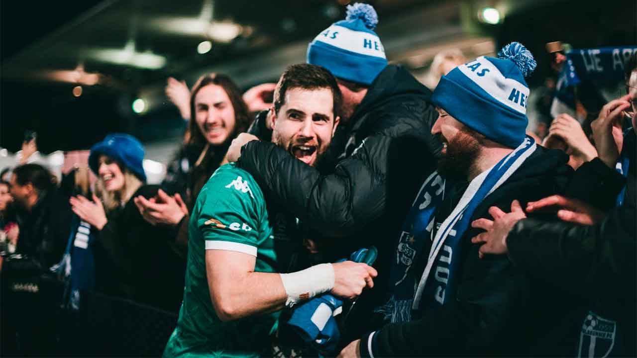 Javi-Díaz-López-celebra-un-triunfo-con-el-South-Melbourne-australiano