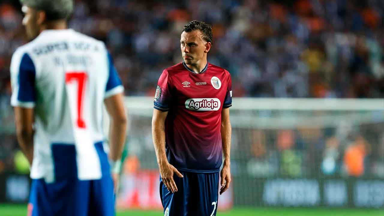 Javi-Vázquez,-durante-un-partido-del-Torreense