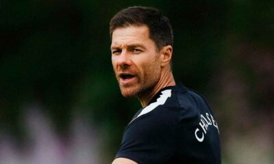 Xabi-Alonso-durante-un-entrenamiento-del-Chelsea