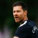Xabi-Alonso-durante-un-entrenamiento-del-Chelsea