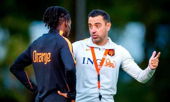 Xavi Hernández durante un entrenamiento de la selección de Países Bajos
